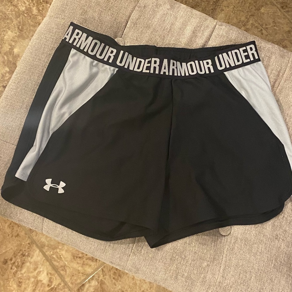 Underarmour shorts